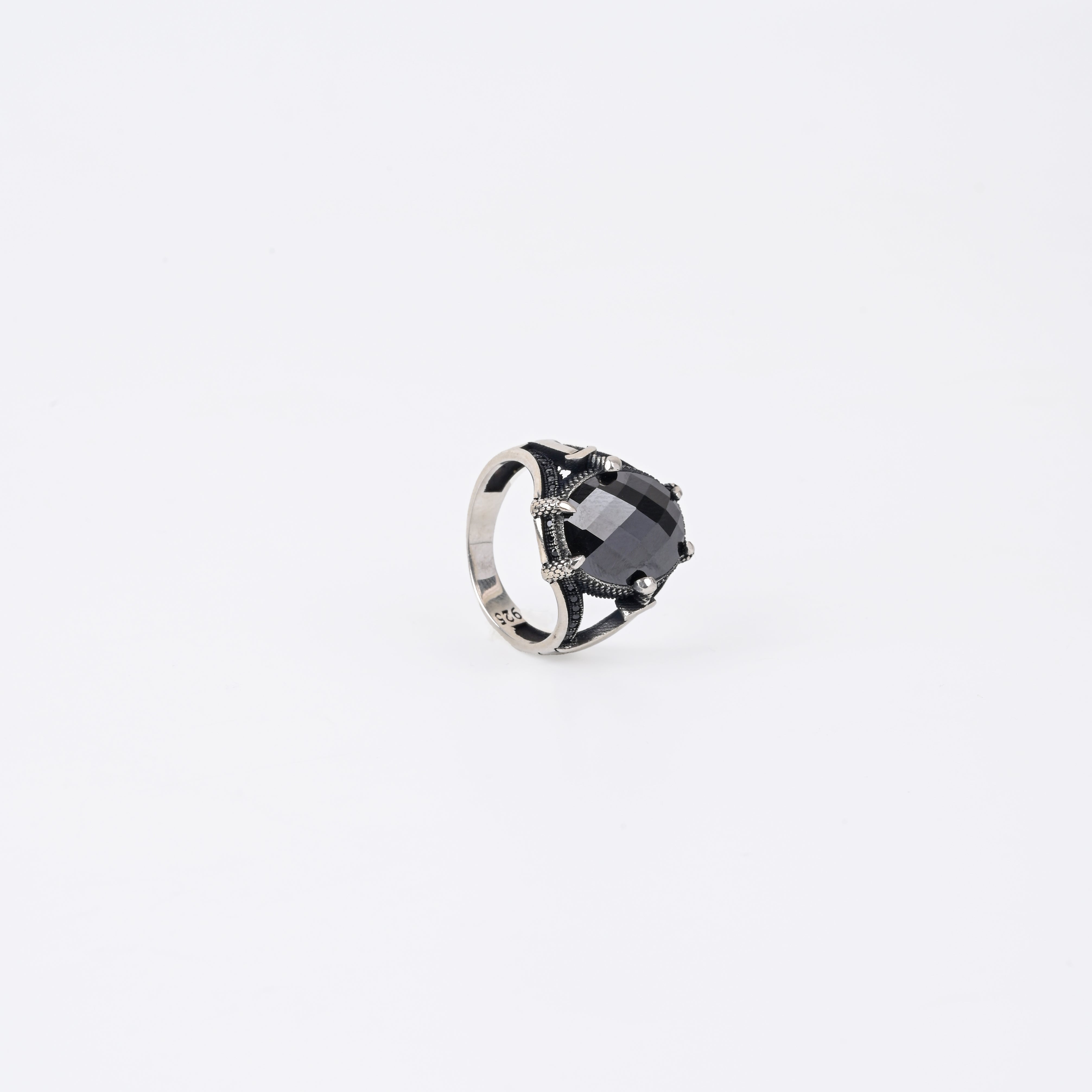 Elegant Black Gemstone Silver Sword 925 Silver Ring