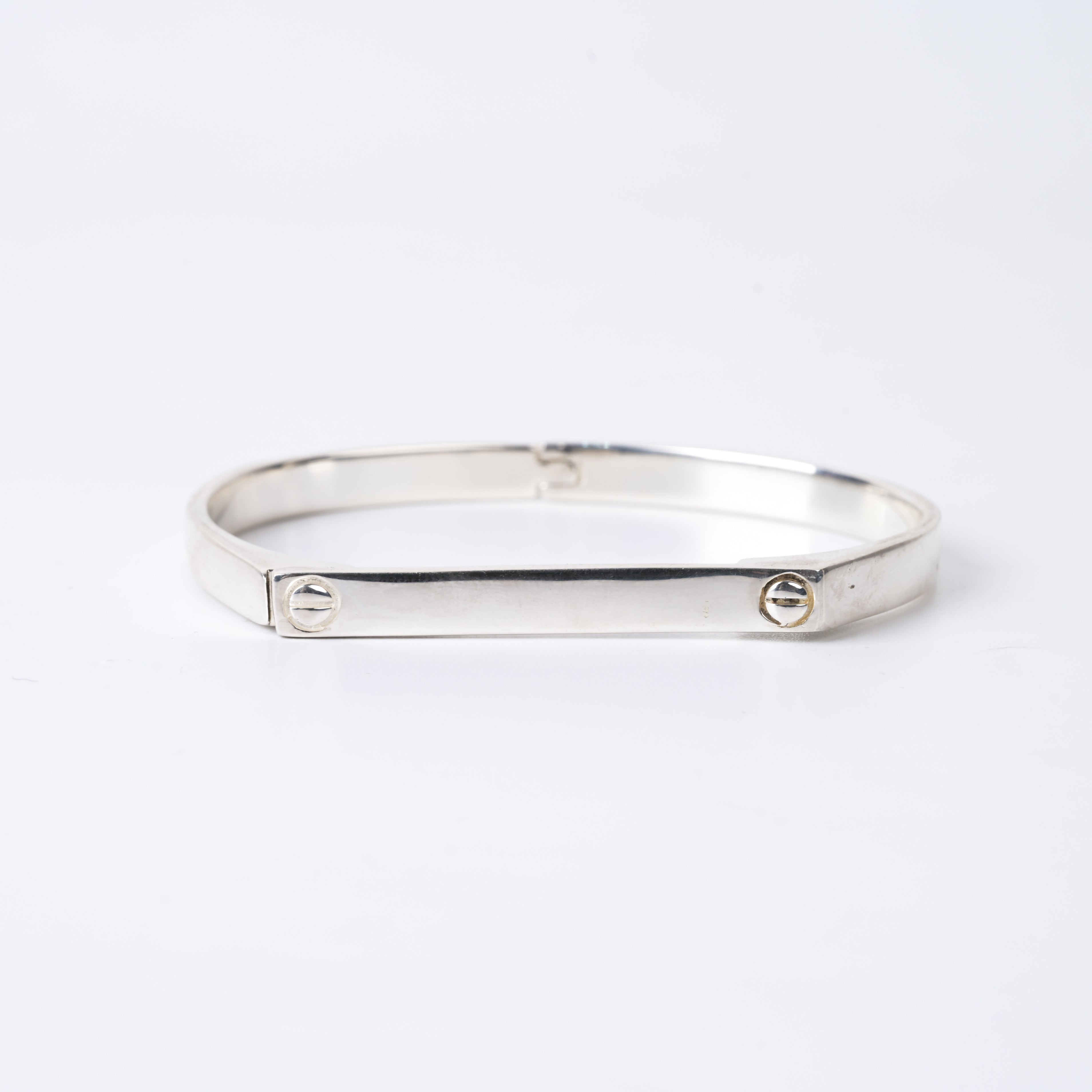 Gleaming Elegance Cuff 925 Silver Kada