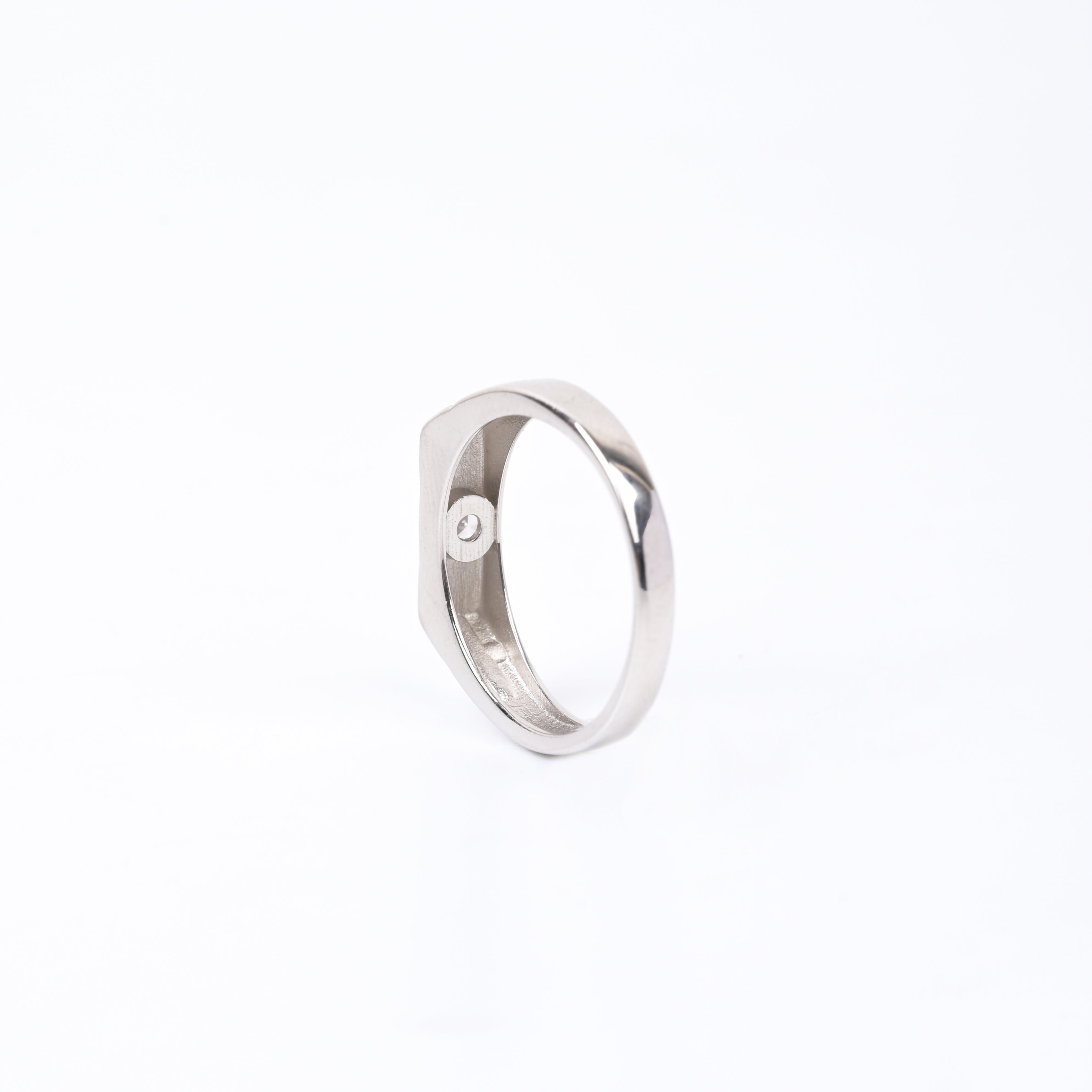 Single Stone Sparkling 925 Silver Ring